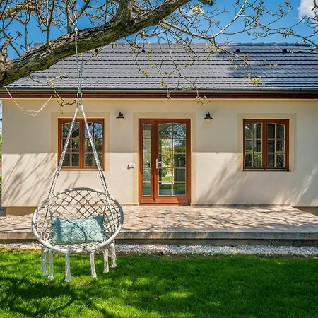 Lime Weekendhouse 1-2 Holiday home