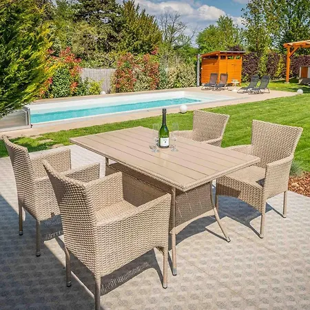 Lime Weekendhouse 1-2 * Balatonakarattya