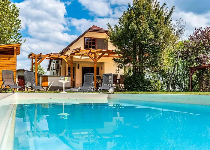 Сasa de vacaciones Lime Weekendhouse 1-2