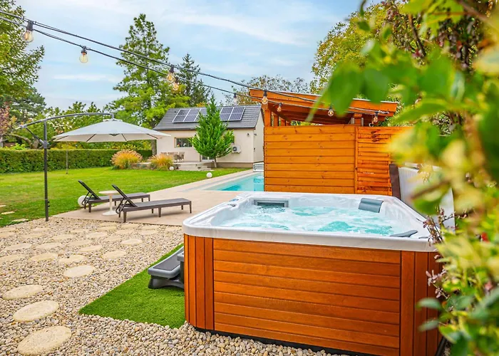 Lime Weekendhouse 1-2 Сasa de vacaciones *